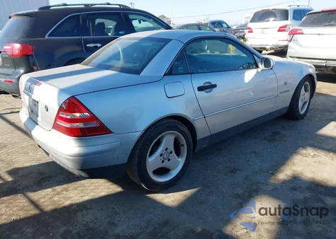 1998 Mercedes-Benz Slk 230 z USA, uszkodzony, nr VIN WDBKK47F6WF035800